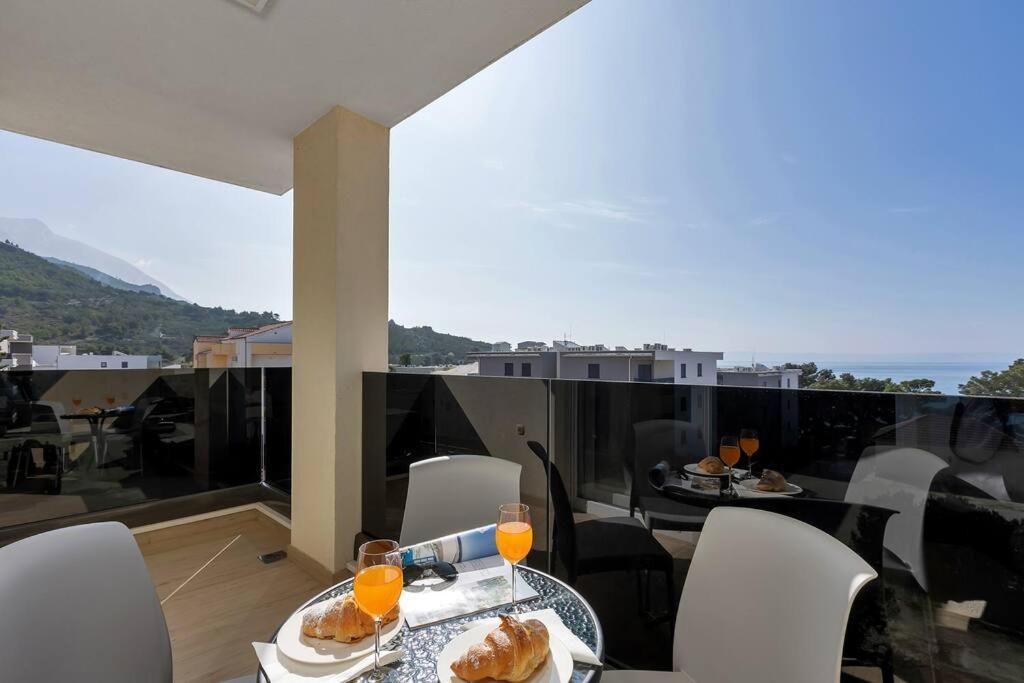Apartment Hrvoje -Nur 50M Bis Zum Meer - Makarska Exklusiv Проманья Экстерьер фото