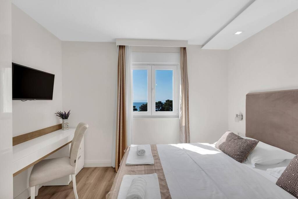 Apartment Hrvoje -Nur 50M Bis Zum Meer - Makarska Exklusiv Проманья Экстерьер фото